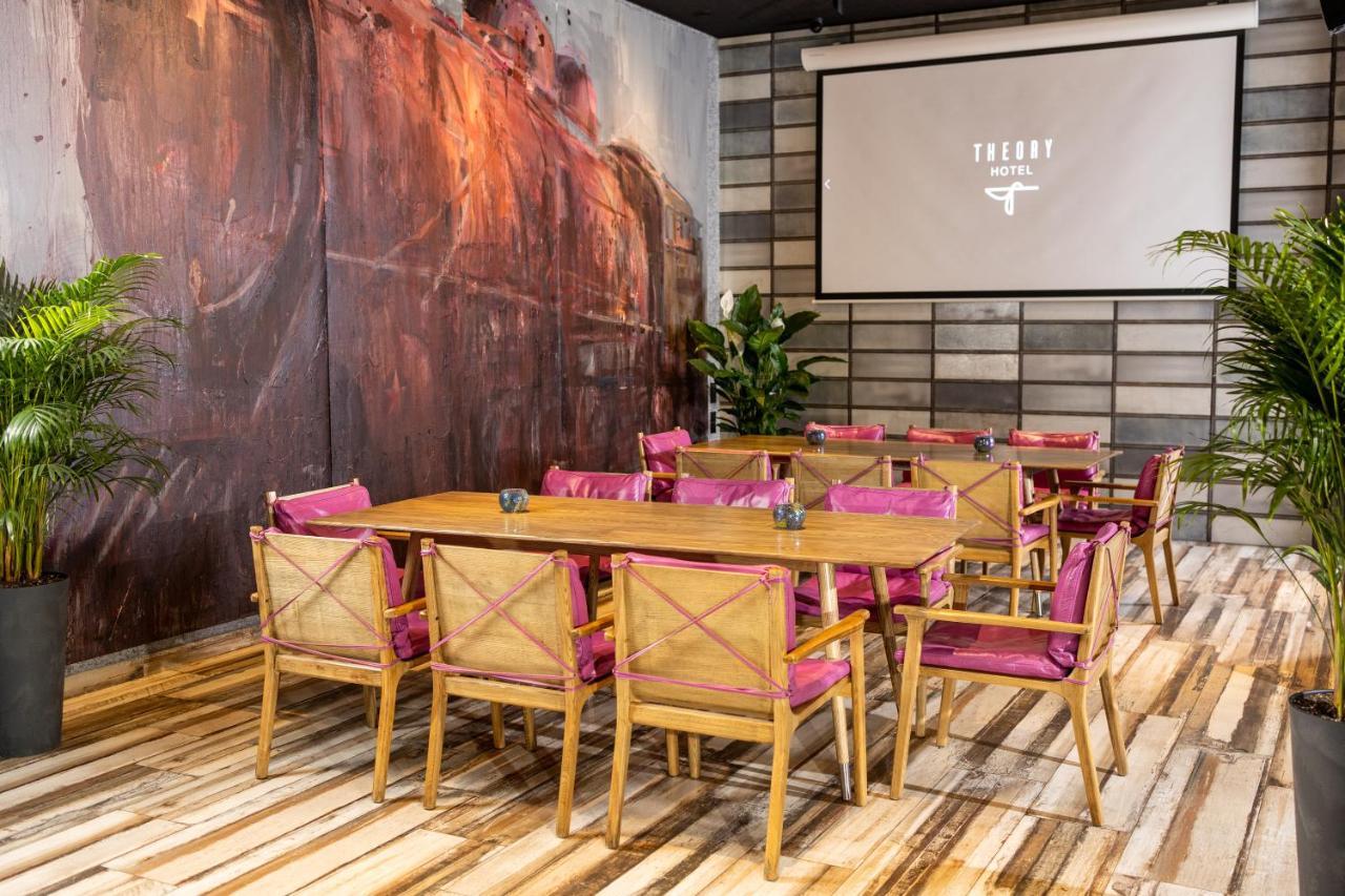 Theory Hotel Τυφλίδα Εξωτερικό φωτογραφία The Loft